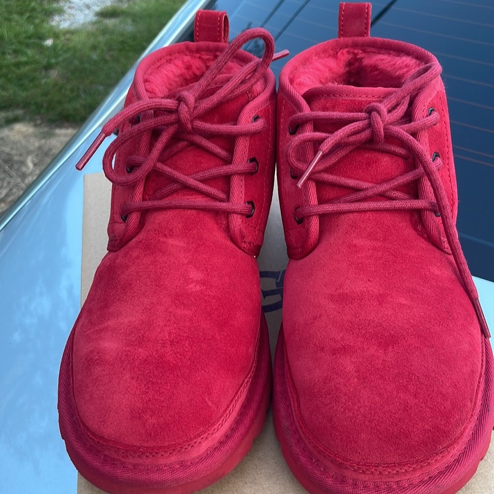 Ugg Neumel - image 2